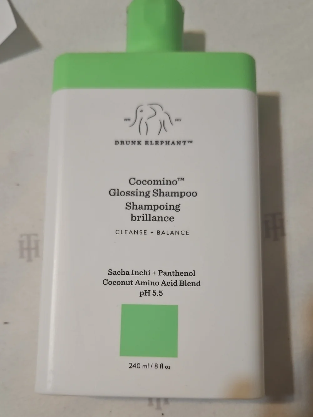 Drunk Elephant Cocomino Glossing Shampoo - Light Green & White